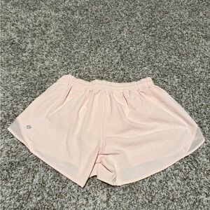 Lululemon Hotty Hot Low-Rise Lined Short 4" - Strawberry Milkshake